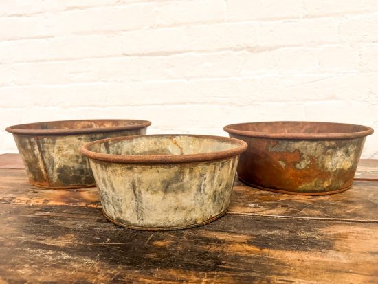 Set 3 Classic Aged Iron Round Bowls - Image 6
