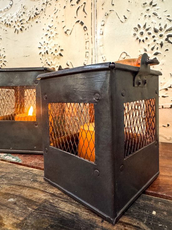 Set 2 Square Iron Candle/Plant Baskets - Image 2